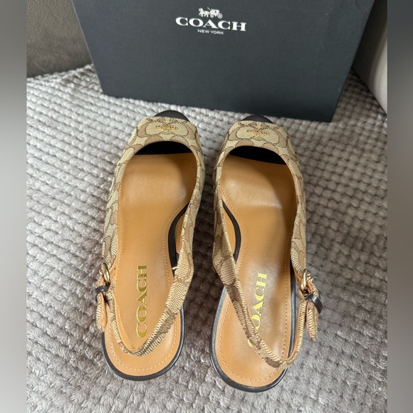 Coach Brown Wedges Signature designer heels with box gold shoes size 9 tan cork - Picture 6 of 10